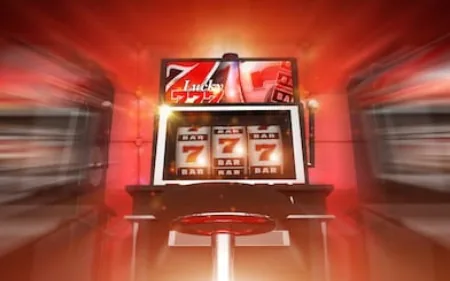 Игровой автомат Lucky 7 с тремя семёрками на барабанах